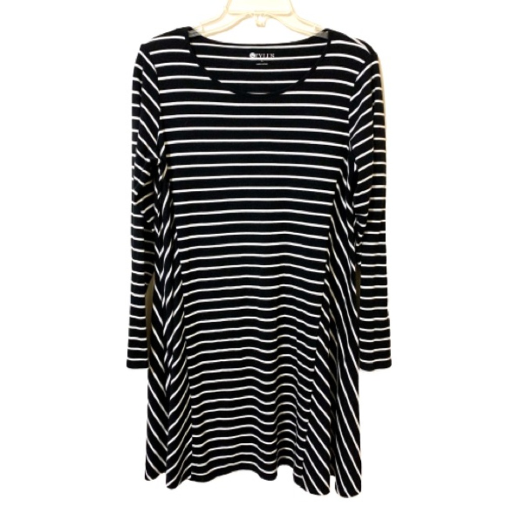 Stylus Black & White Striped Long Sleeve Swing Dress - Size Large
